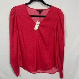 - Banana Republic Womans Long Sleeve Blouse. NWT. Size Small.